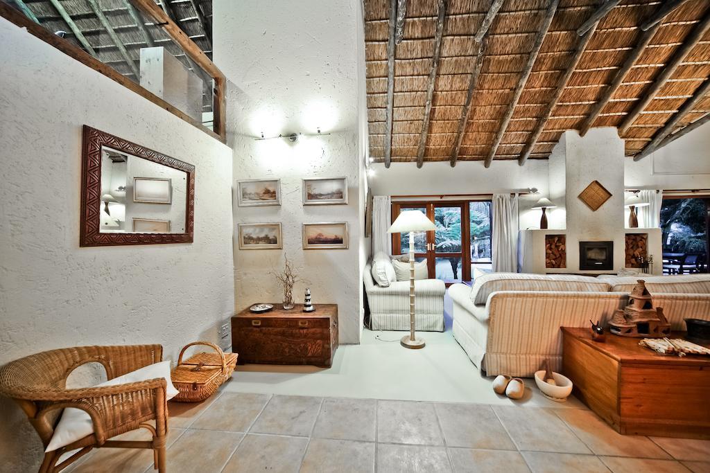 50 On Shepherd Boutique Guest House Сэндтон Экстерьер фото