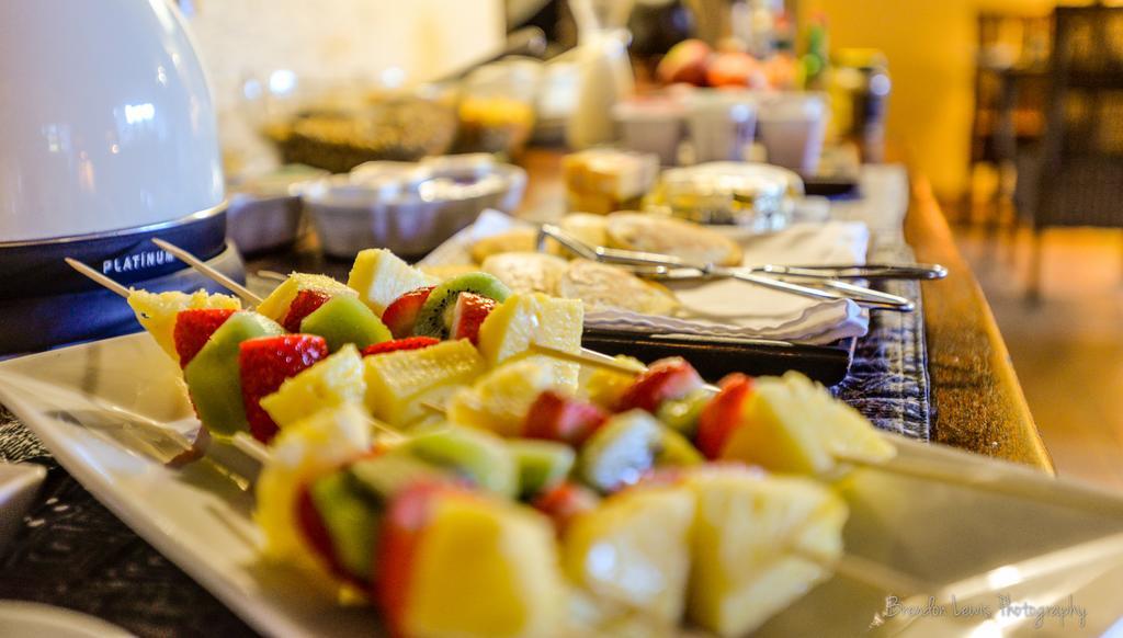 50 On Shepherd Boutique Guest House Сэндтон Экстерьер фото