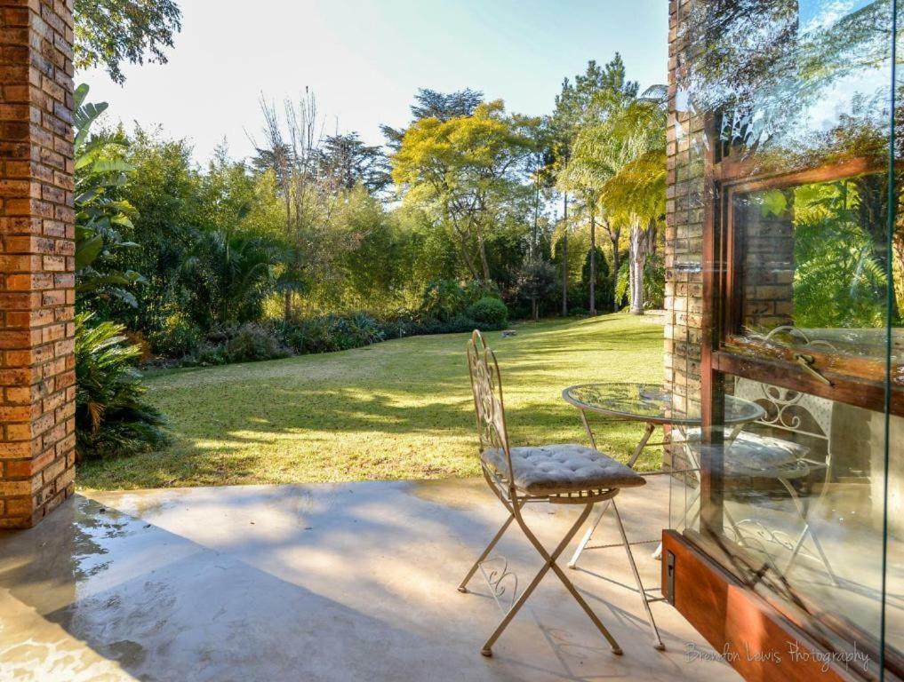 50 On Shepherd Boutique Guest House Сэндтон Экстерьер фото