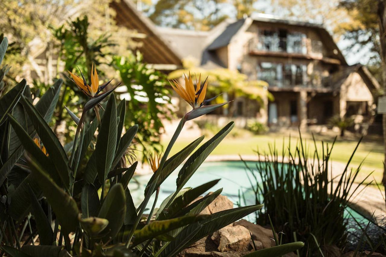 50 On Shepherd Boutique Guest House Сэндтон Экстерьер фото